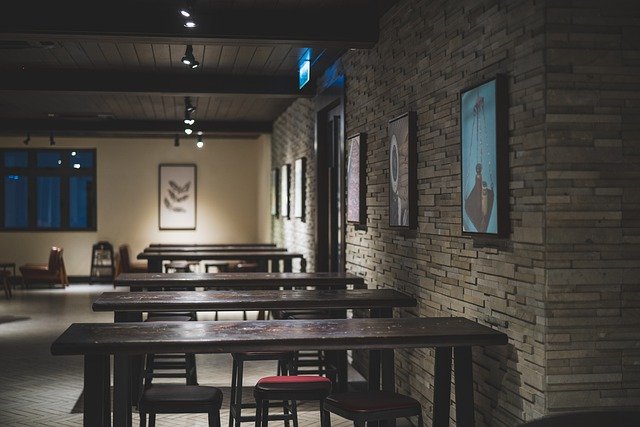 お店　絵　飾る　選び方